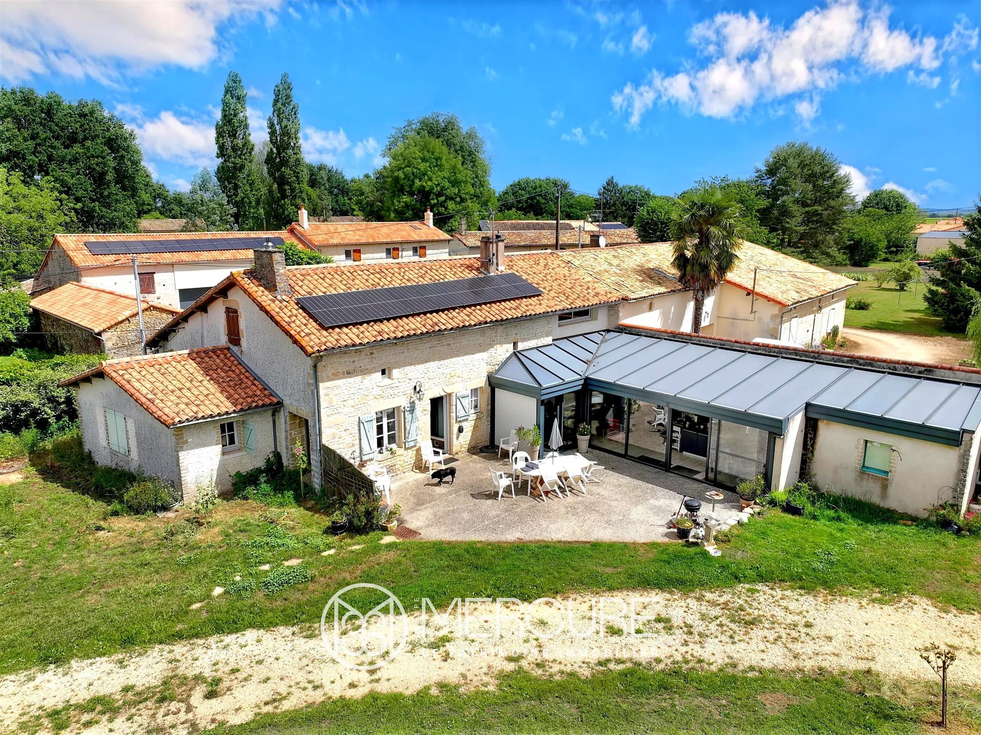 Maison à vendre, 230m², Saint-Coutant