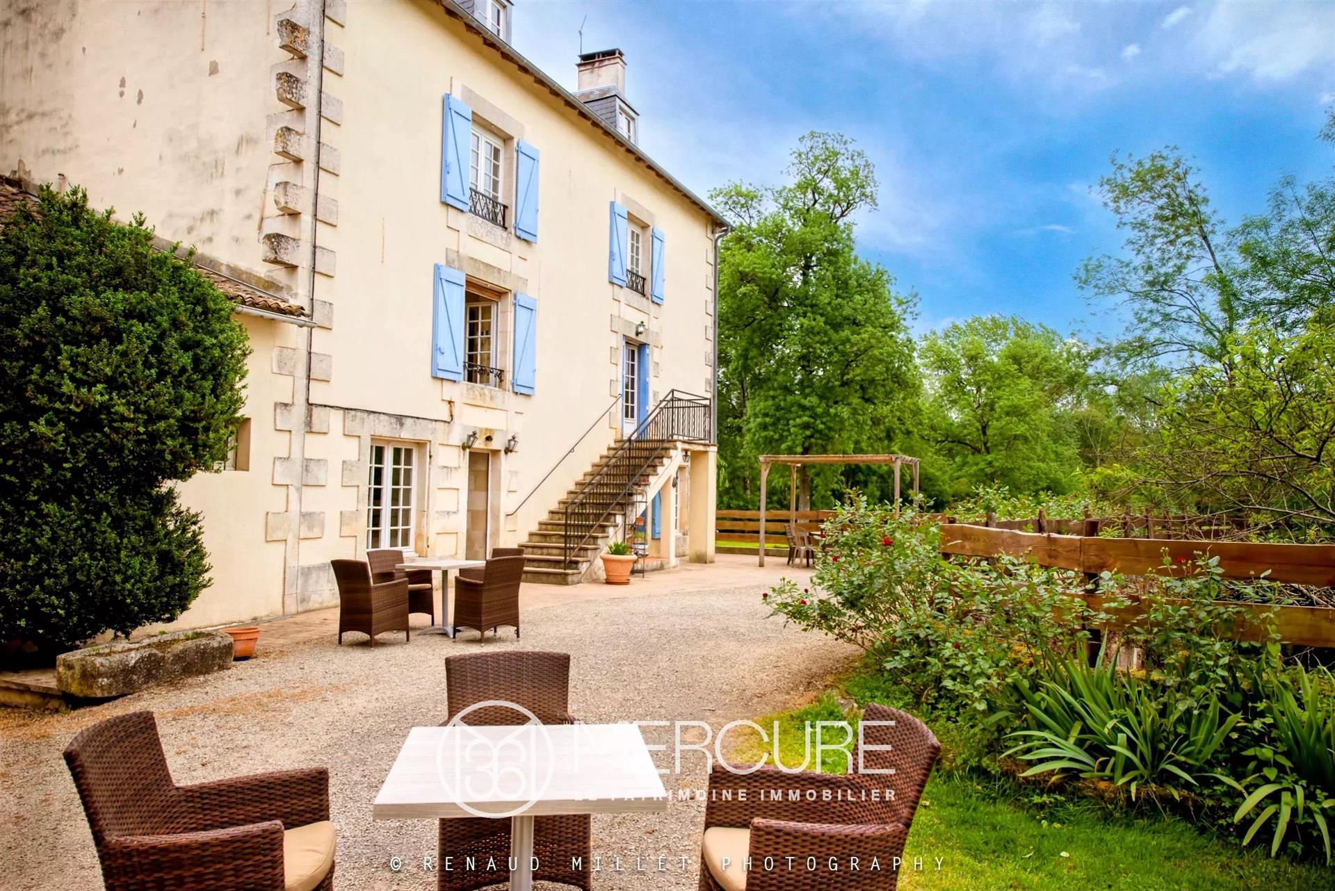 Maison à vendre, 400m², Vivonne