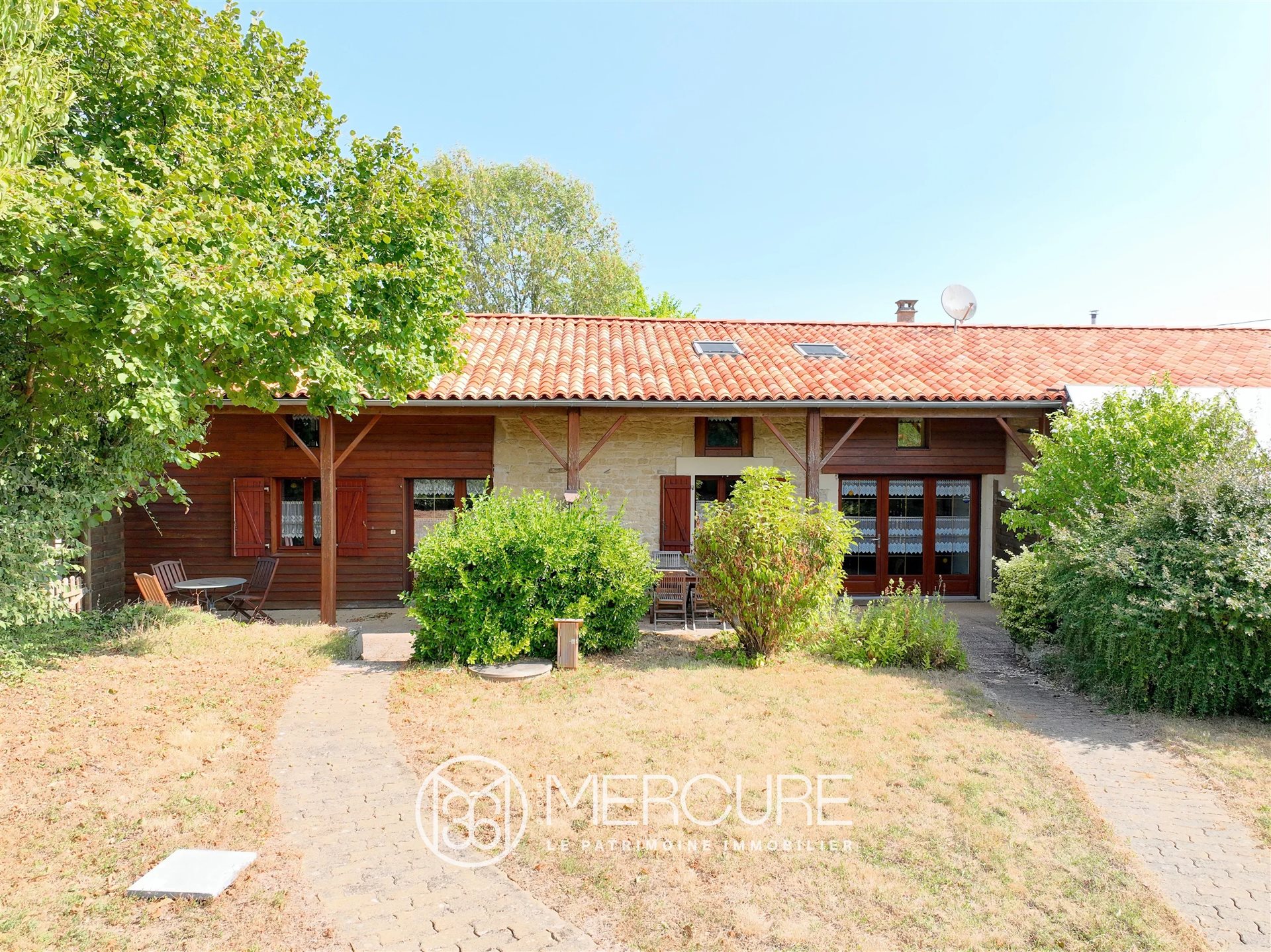 Maison à vendre, 224m², Lezay