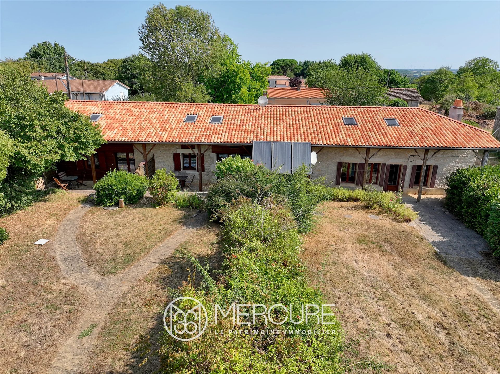 Maison à vendre, 224m², Lezay