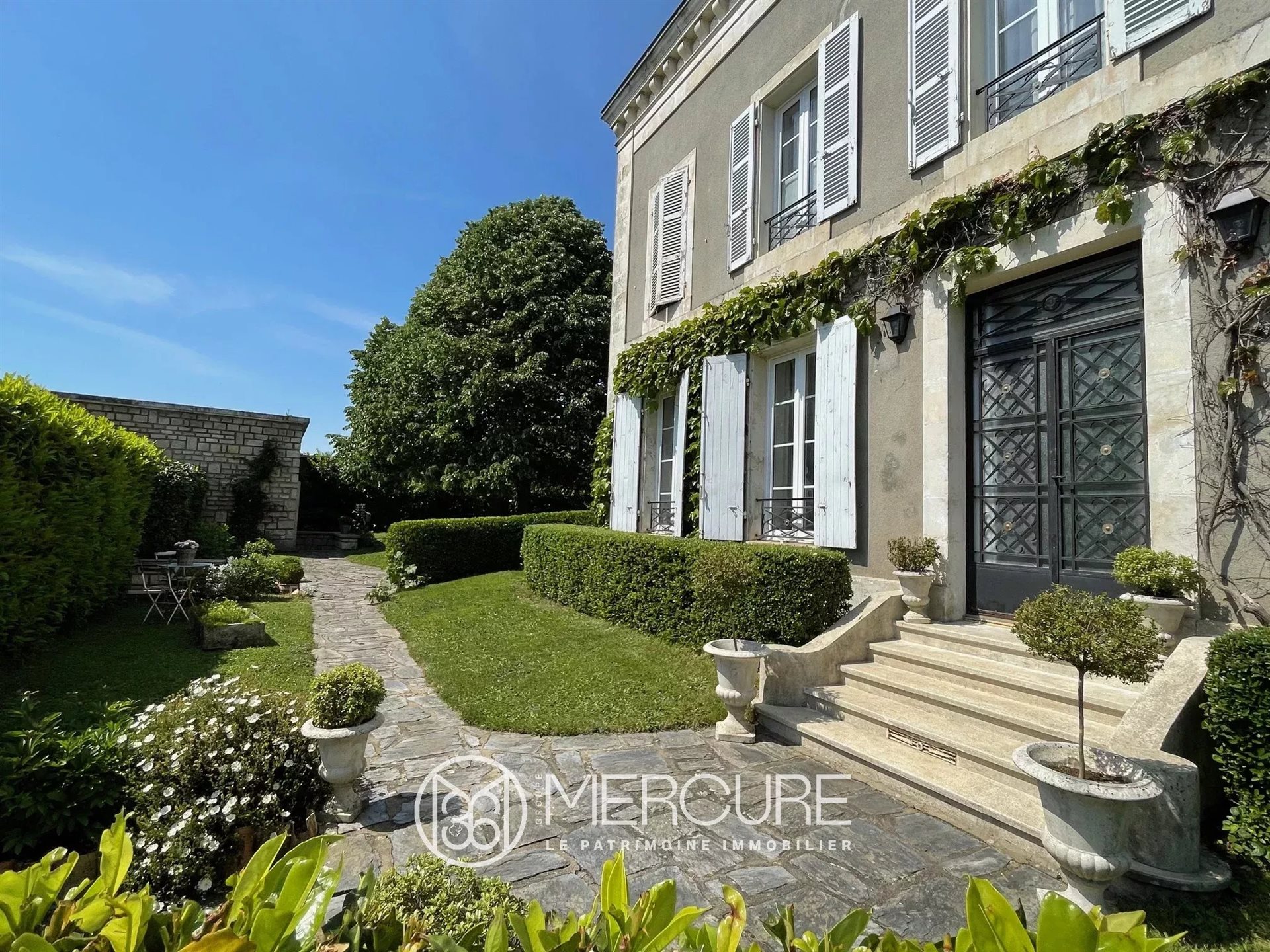 Maison à vendre, 343m², Niort