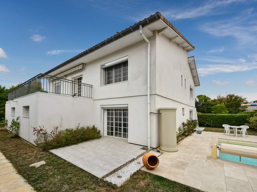 Maison 6 pièces 160 m² · à Auch · 160 m² · 365 000 €