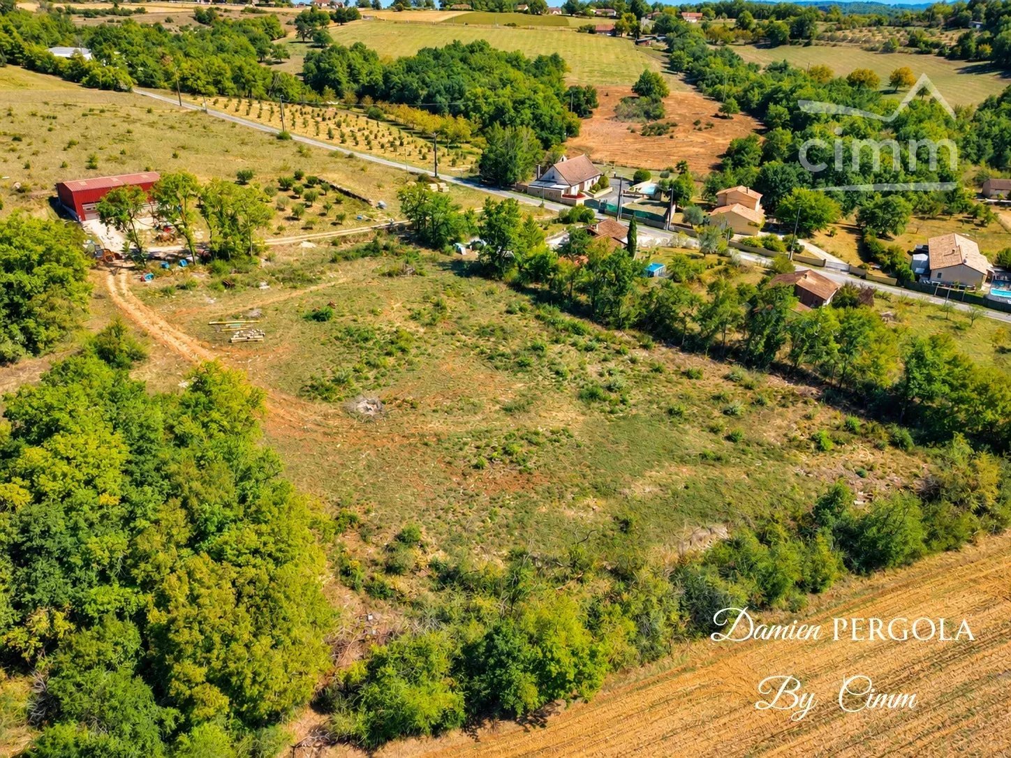 Buildable land of 1,943 m² in a privileged environment at the ga - Vue 3