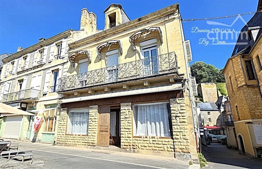 Immeuble 10 pièces 278 m² · à Montignac-Lascaux · 278 m² · 310 000 €