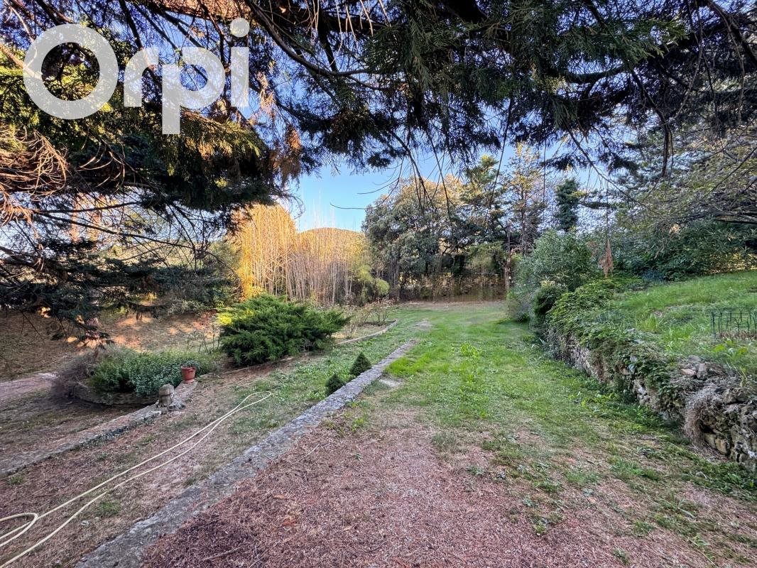 Maison à vendre, 250m², Saint-Julien-les-Rosiers