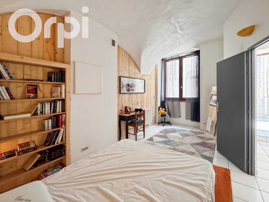 Appartement à vendre, 65m², Aubenas