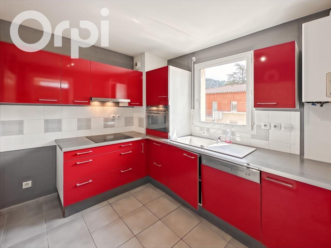 Appartement à vendre, 73m², Vals-les-Bains