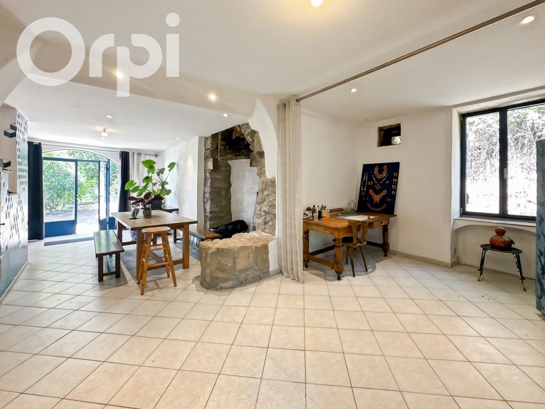 Maison à vendre, 220m², Pont-de-Labeaume