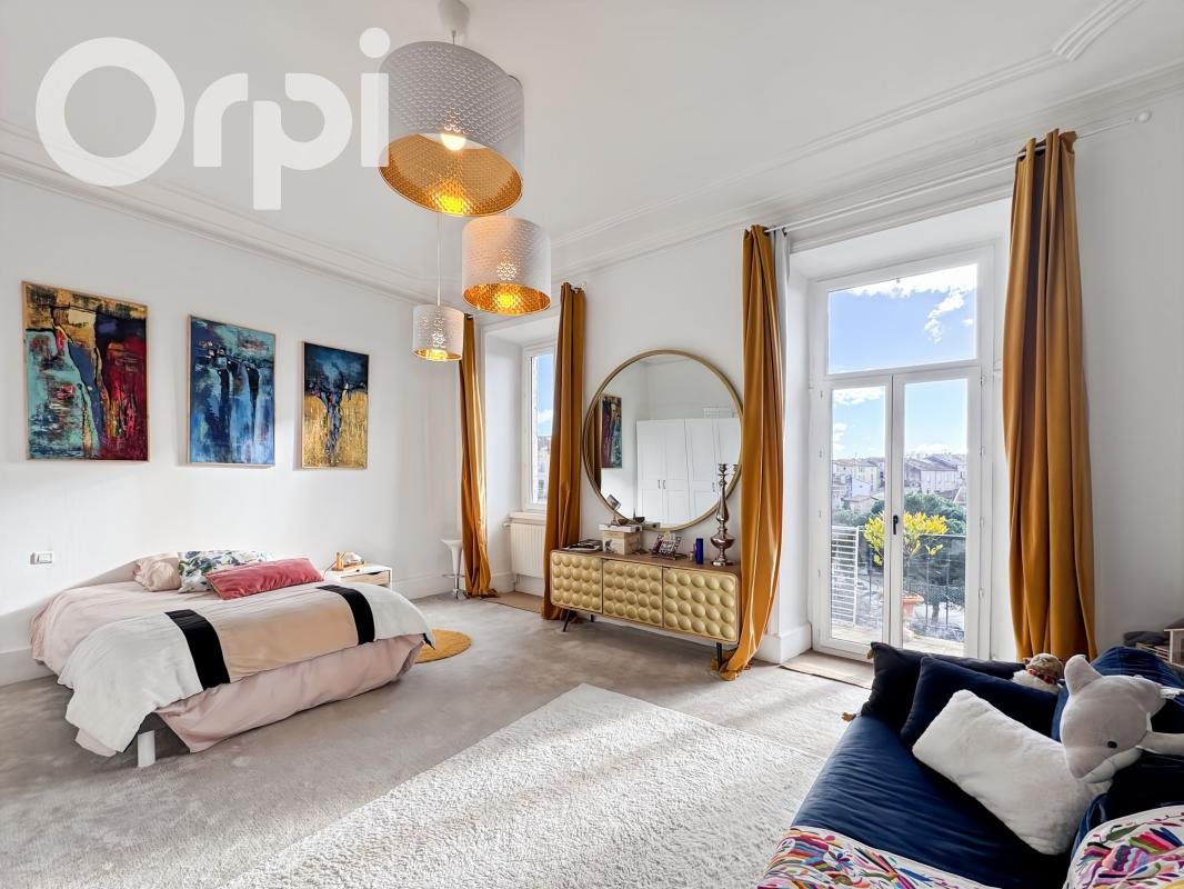 Appartement à vendre, 177m², Aubenas