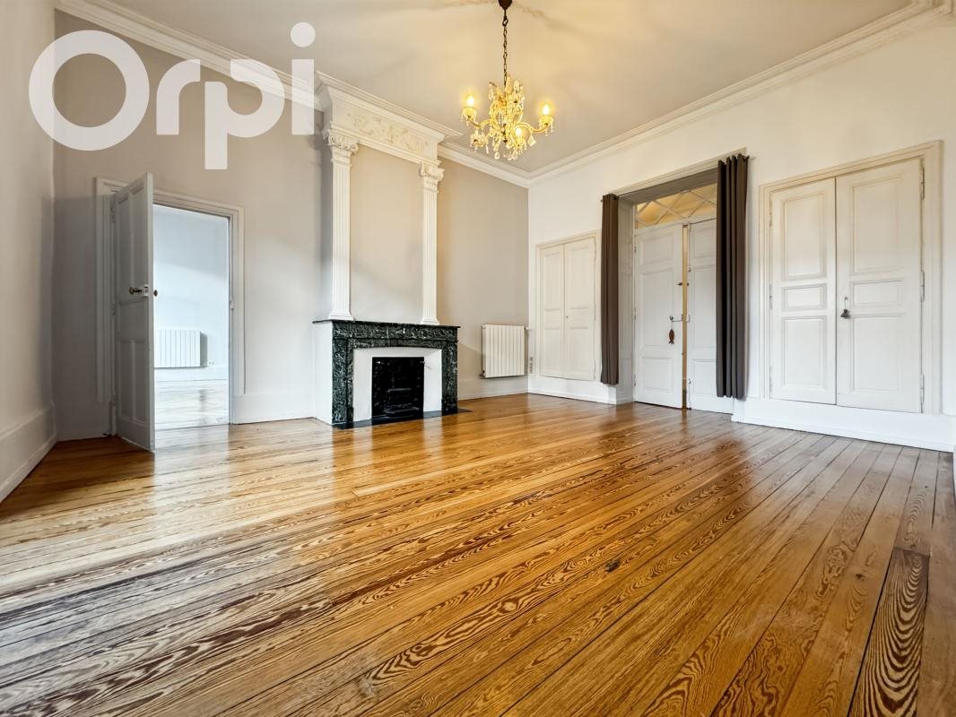 Appartement à vendre, 177m², Aubenas