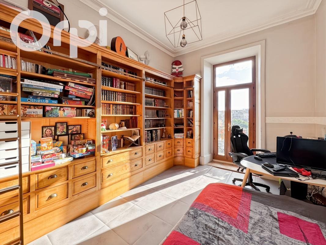 Appartement à vendre, 177m², Aubenas
