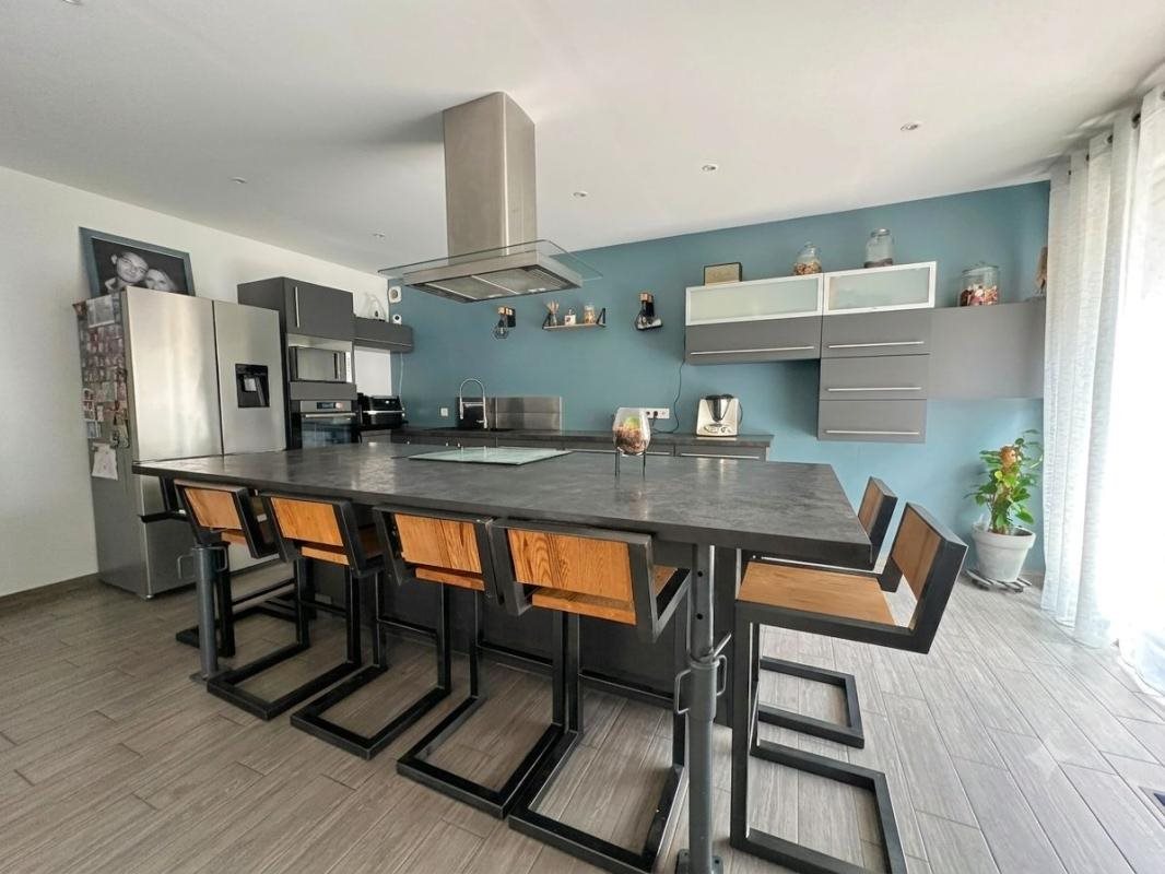 Maison à vendre, 221m², Manthes