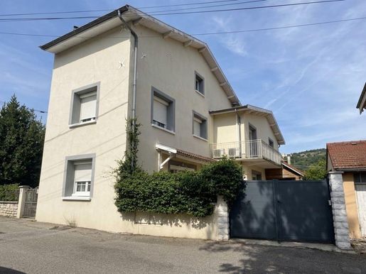 Maison 8 pièces 217 m² · à Saint-Vallier · 217 m² · 360 000 €