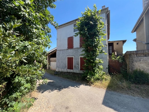 Maison 5 pièces 118 m² · à Saint-Barthélemy-de-Vals · 118 m² · 165 000 €