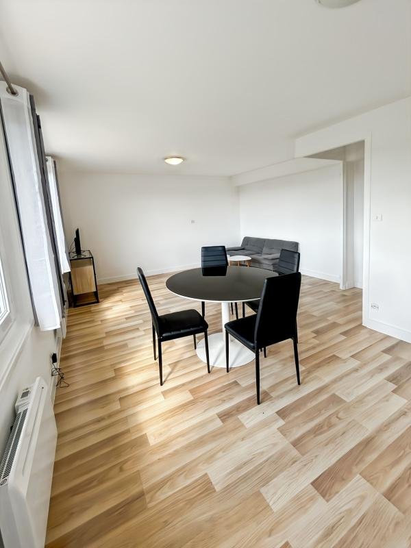 Appartement à louer, 41m², Saint-Uze