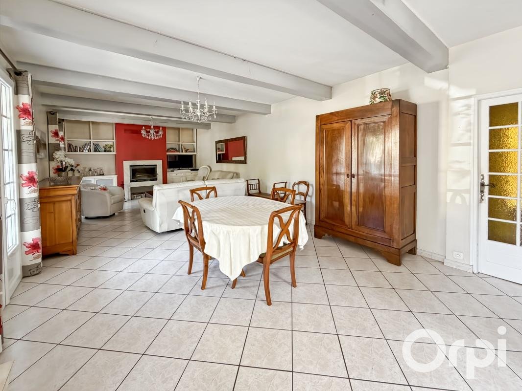 Maison à vendre, 136m², Bourg-Saint-Andéol