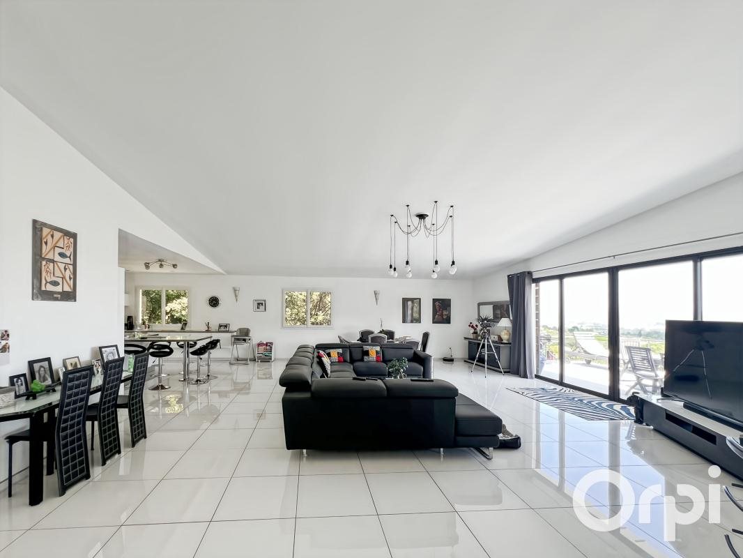 Maison à vendre, 253m², Bourg-Saint-Andéol
