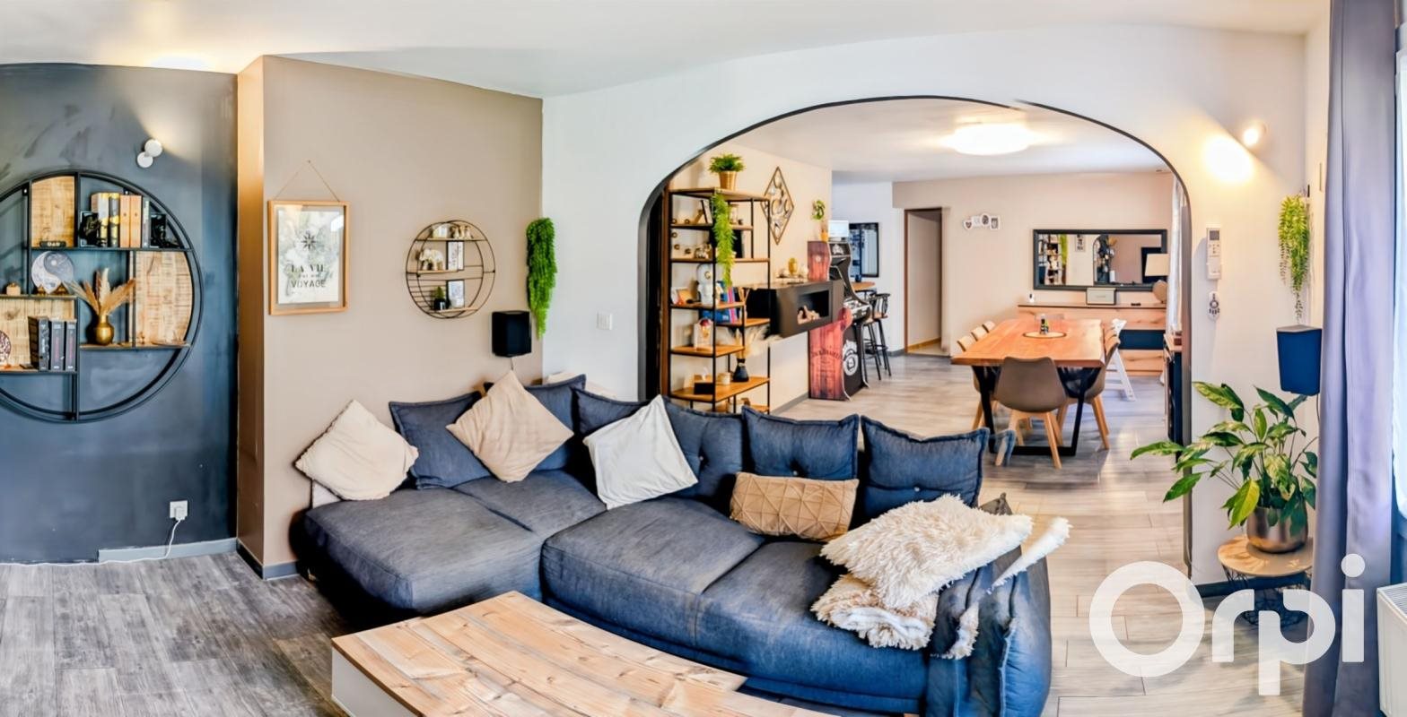 Maison à vendre, 190m², Bourg-Saint-Andéol
