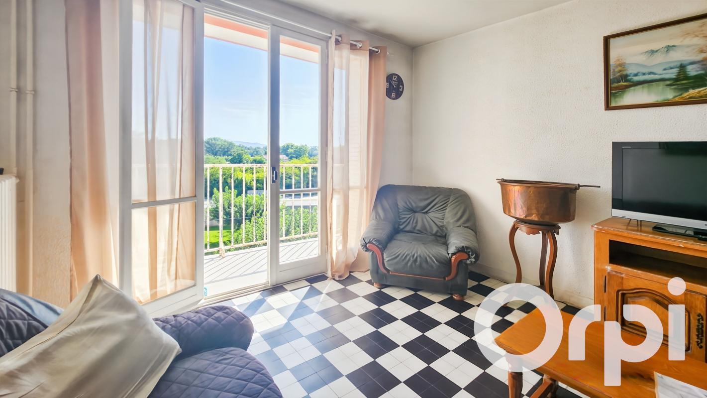 Appartement à vendre, 66m², Bourg-Saint-Andéol