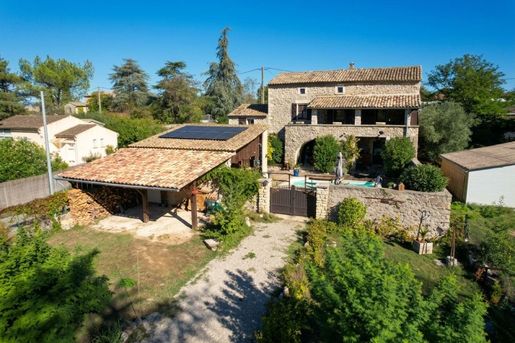 Maison 6 pièces 150 m² · à Vallon-Pont-d'Arc · 150 m² · 455 000 €
