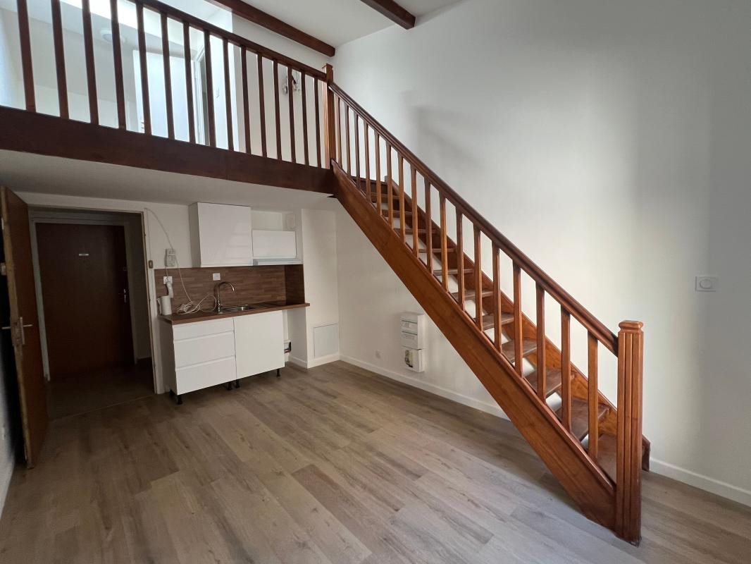 Appartement à louer, 28m², Guilherand-Granges