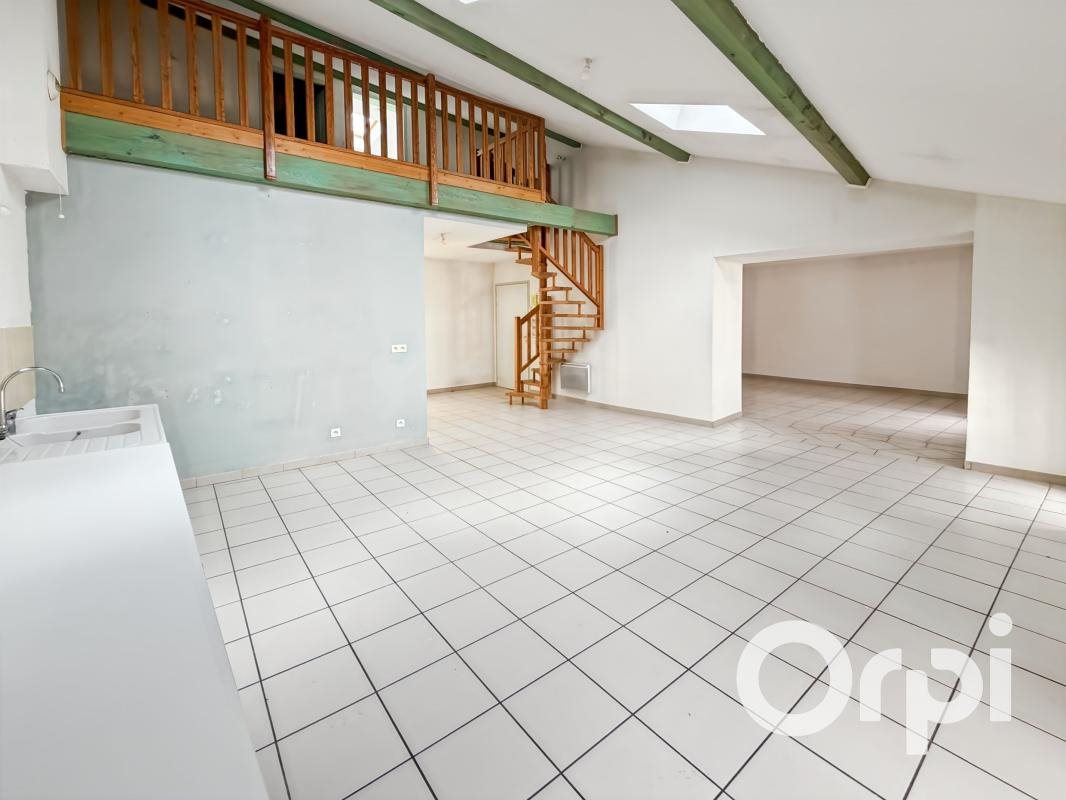 Appartement à louer, 103m², Baix