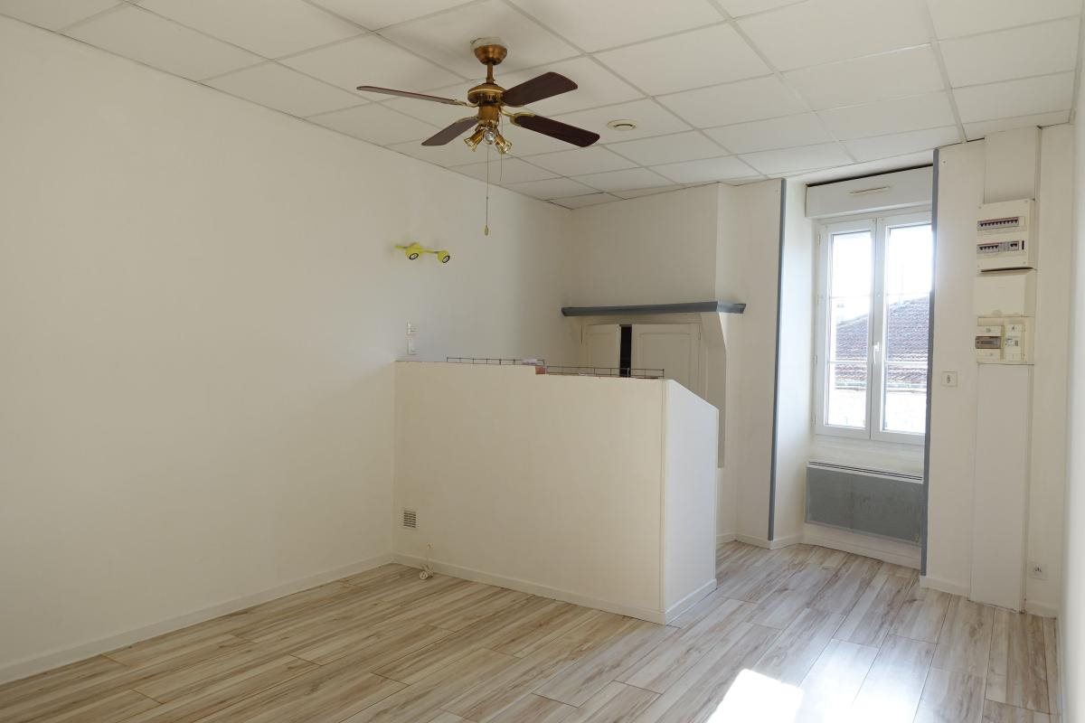 Appartement à louer, 41m², Ruoms