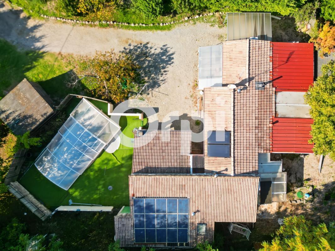Maison à vendre, 136m², Grospierres