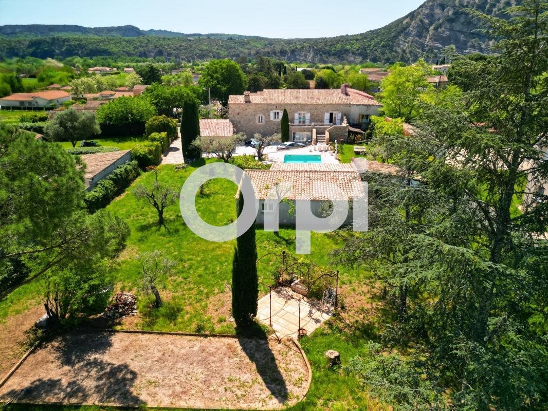 Maison à vendre, 213m², Vallon-Pont-d'Arc