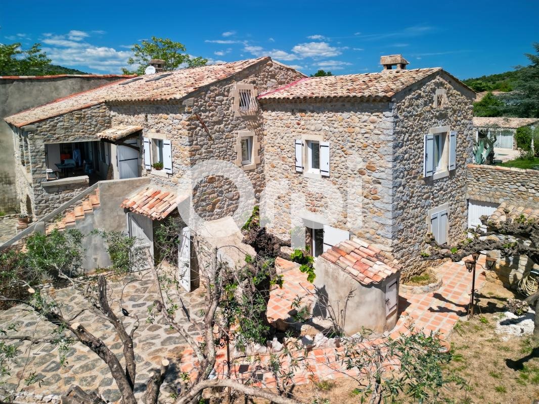 Maison à vendre, 213m², Vallon-Pont-d'Arc