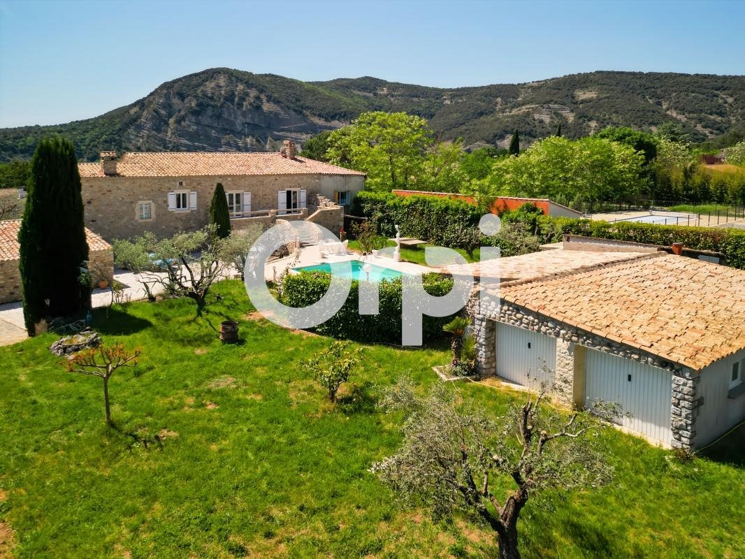 Maison à vendre, 213m², Vallon-Pont-d'Arc