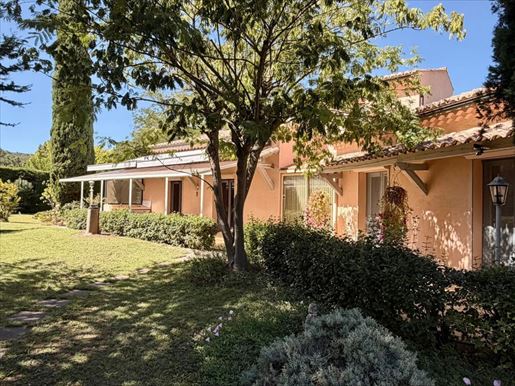 Maison 4 pièces 150 m² · à Saint-Restitut · 150 m² · 419 000 €