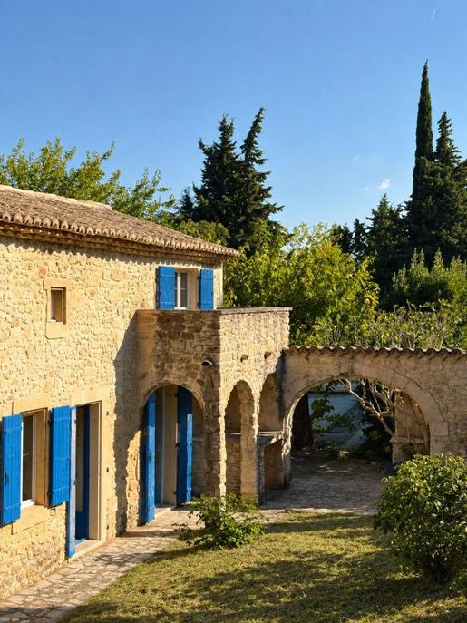 Maison 5 pièces 158 m² · à Bollène · 158 m² · 400 000 €