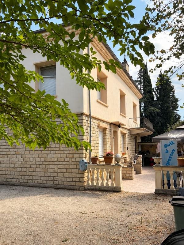 Maison à vendre, 238m², Bourg-Saint-Andéol