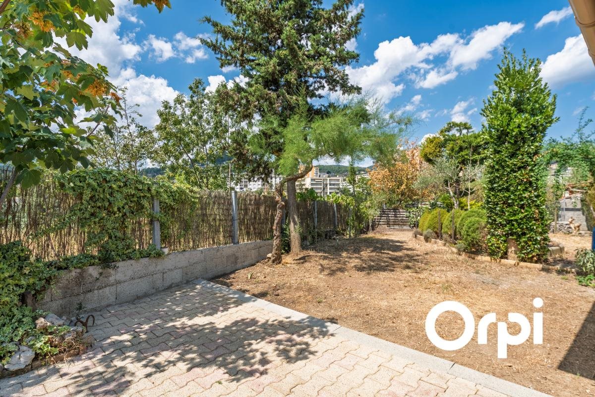Maison à louer, 108m², Privas