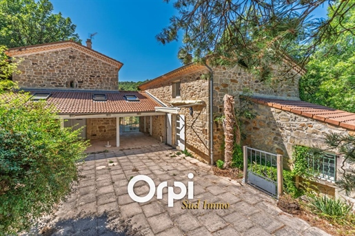 Maison 5 pièces 147 m² · à Coux · 147 m² · 299 000 €