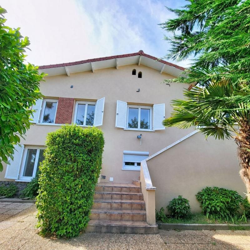 Maison à vendre, 146m², Lamastre