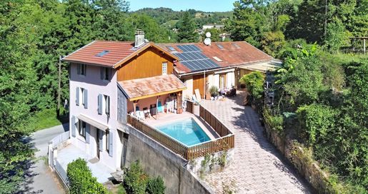 Maison 5 pièces 250 m² · à Pont-en-Royans · 250 m² · 300 000 €