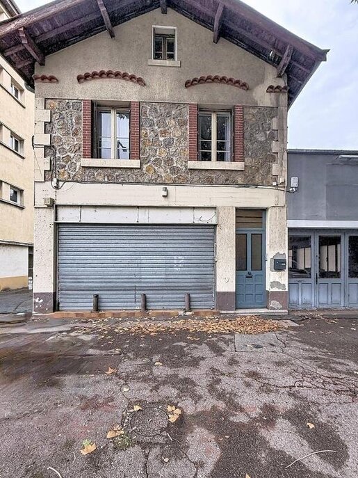 Immeuble 3 pièces 117 m² · à Tournon-sur-Rhône · 117 m² · 195 000 €