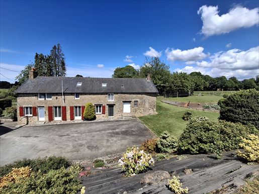 5 pièces 152 m² · à Le Loroux · 152 m² · 175 300 €