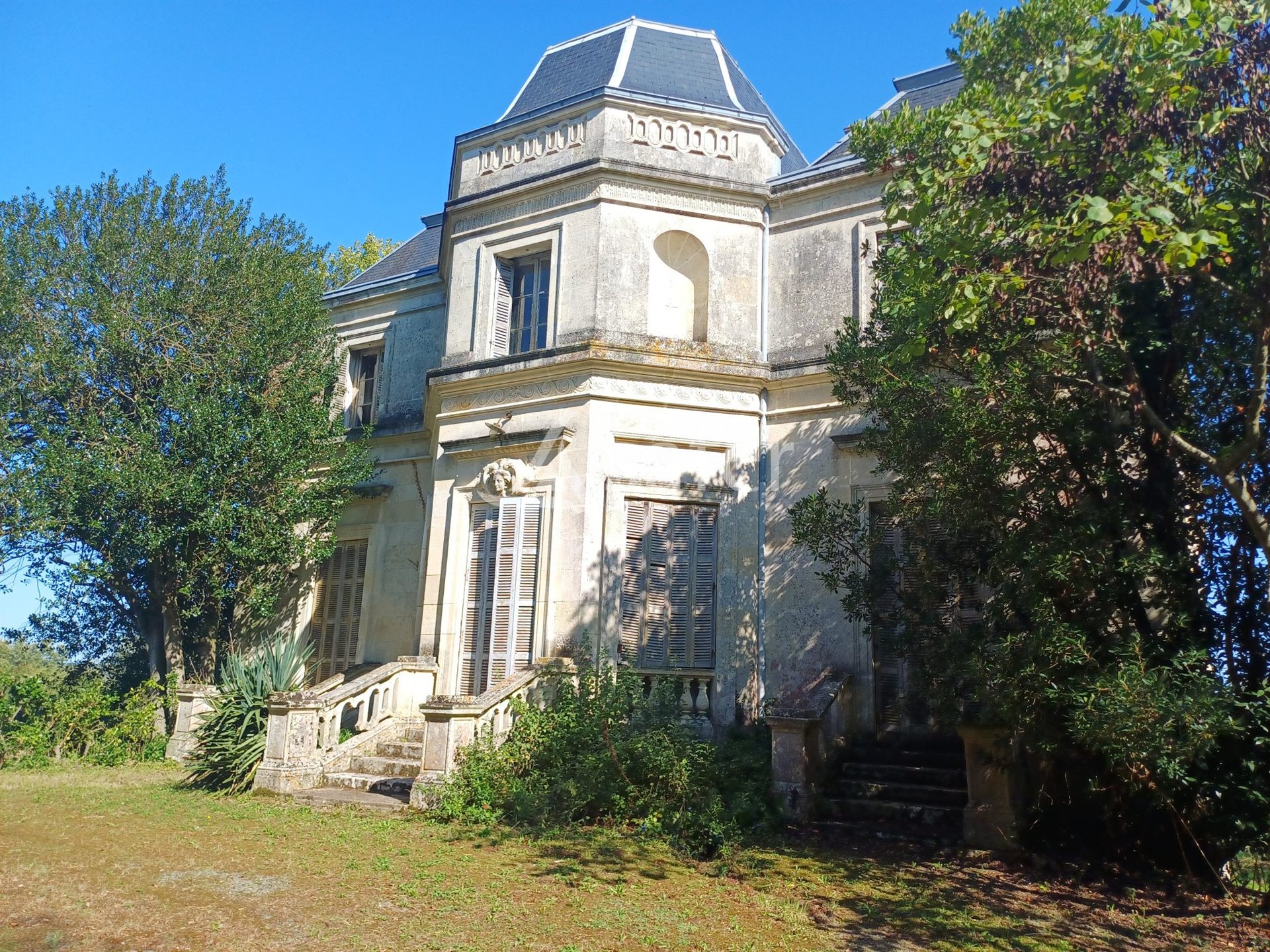 Maison à vendre, 565m², Mirambeau