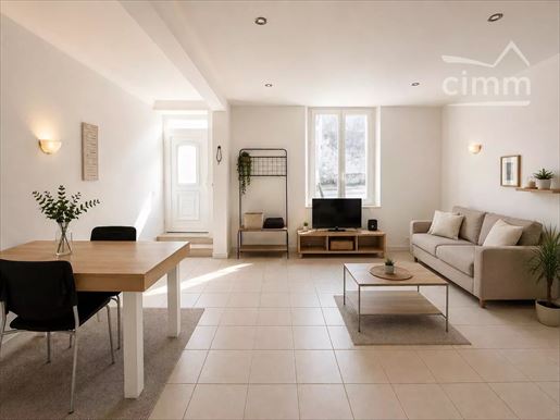 Maison 8 pièces 84 m² · à Montendre · 84 m² · 129 000 €