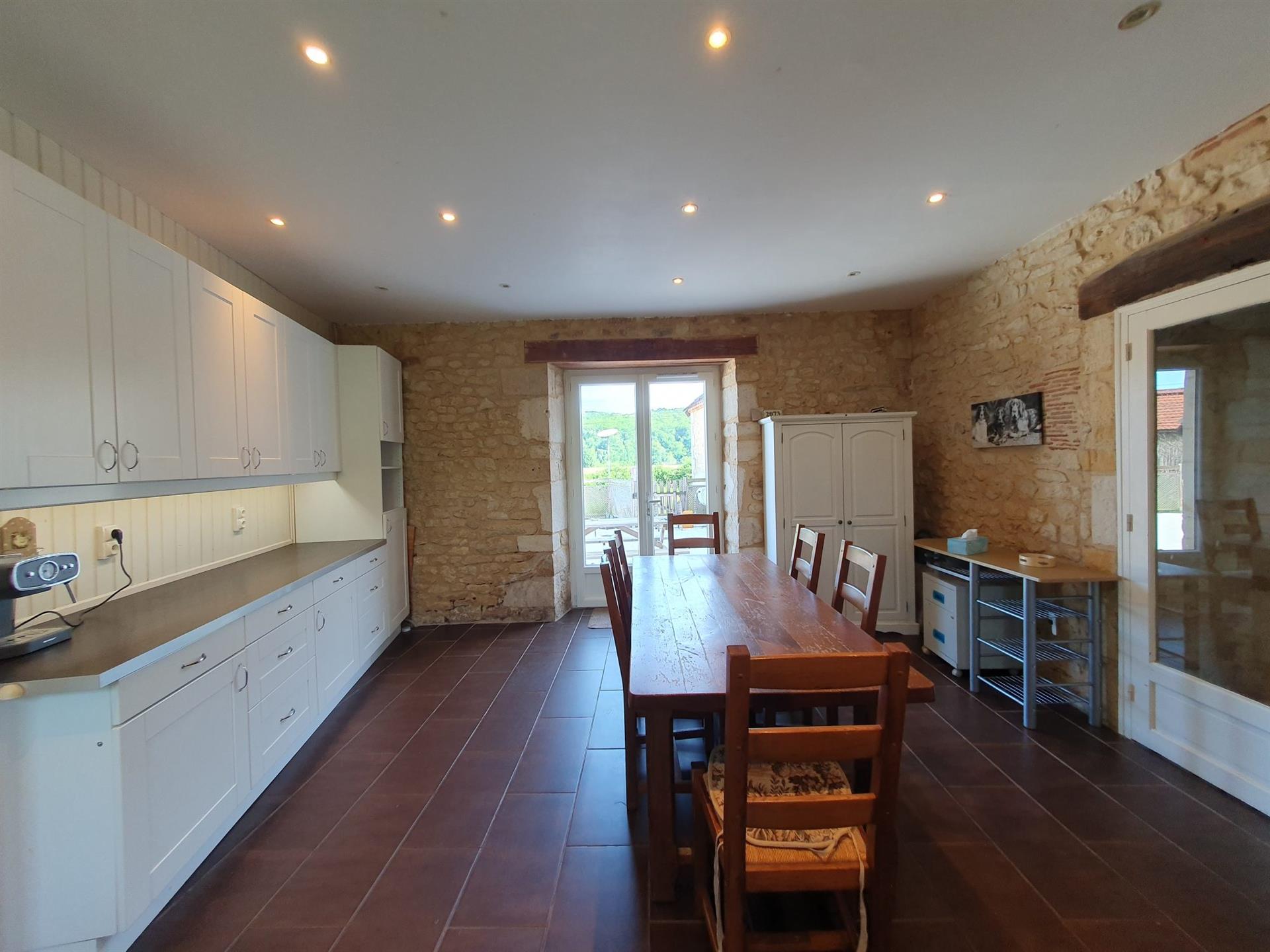 Maison à vendre, 485m², Trémolat