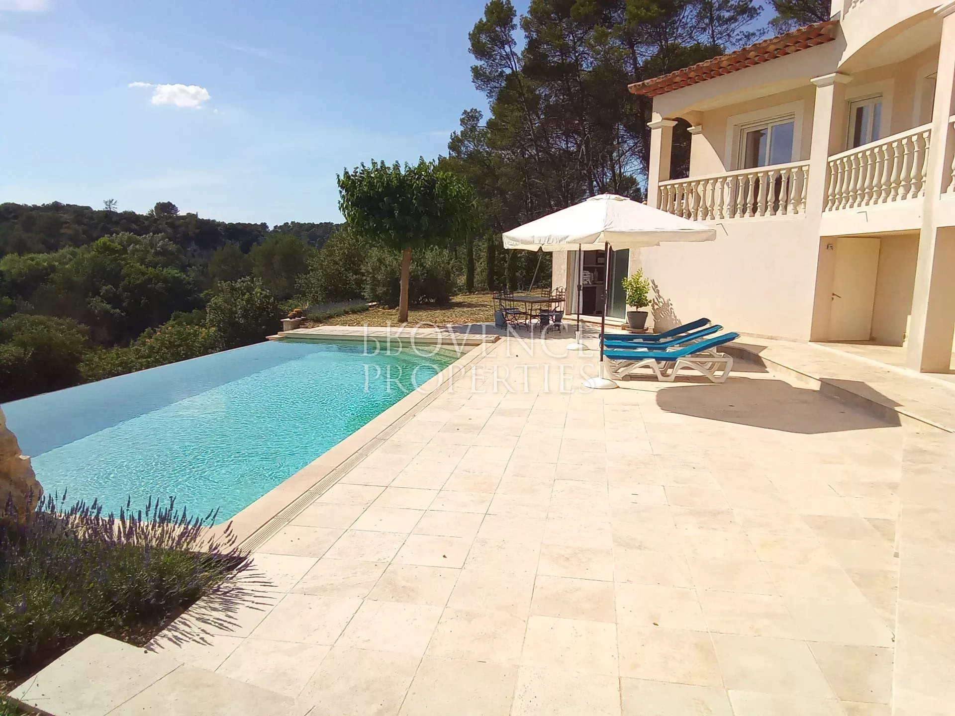 Maison à vendre, 135m², Barjols