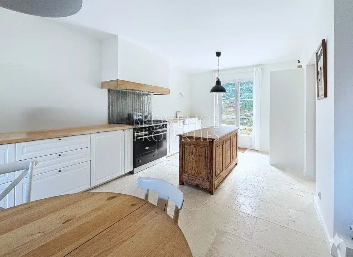Maison à vendre, 228m², Tourves