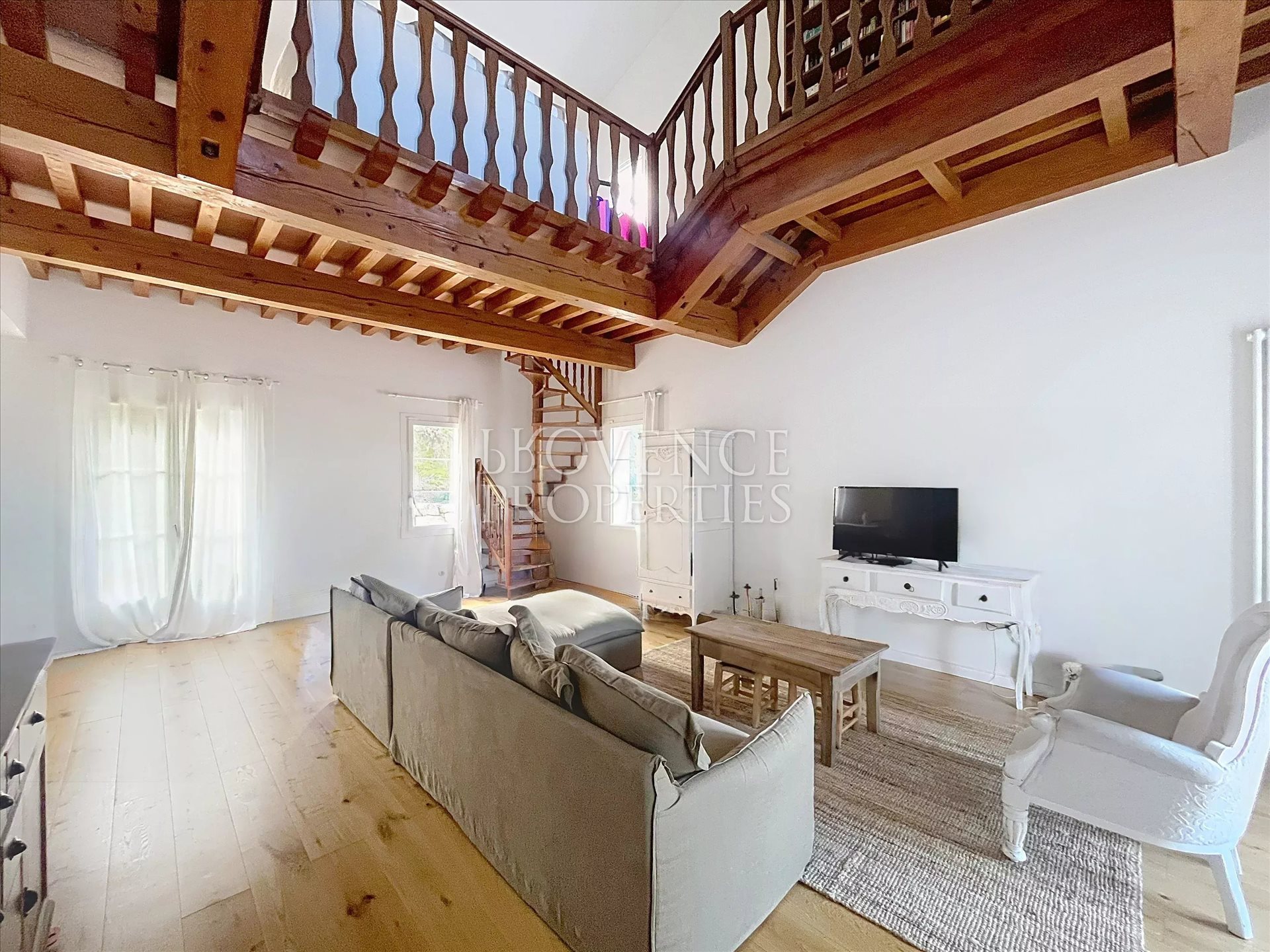 Maison à vendre, 228m², Tourves
