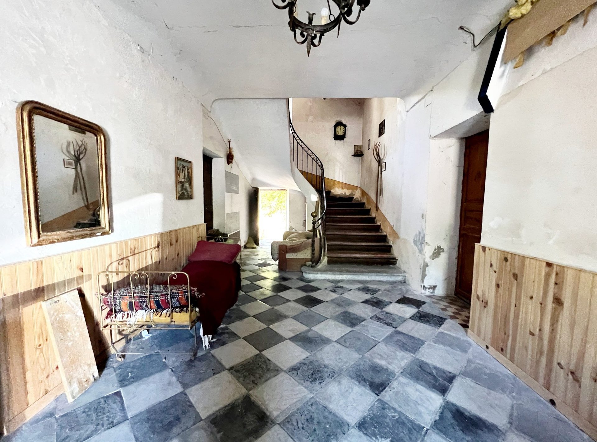 Maison à vendre, 400m², Castellane