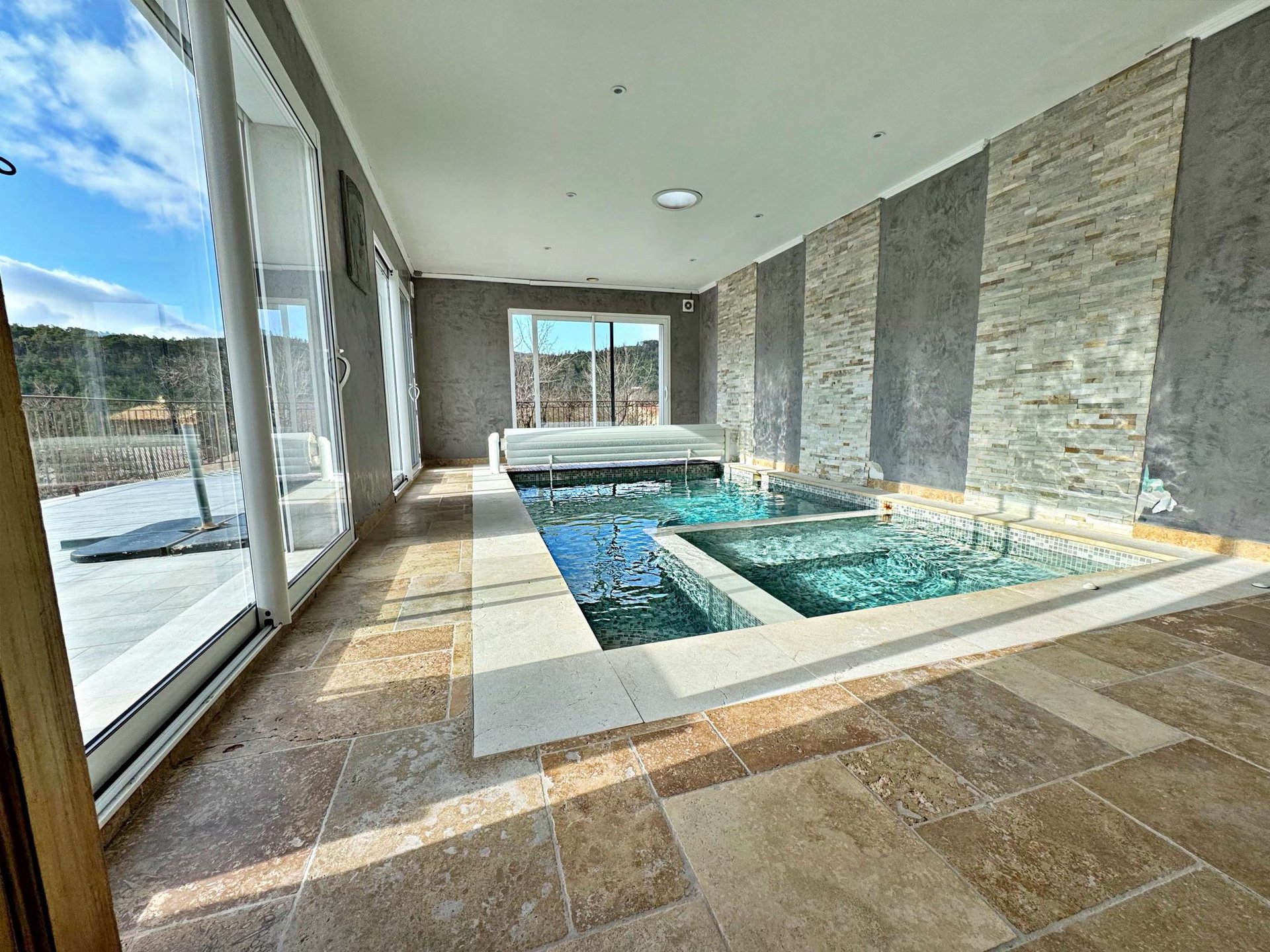 Maison à vendre, 173m², Peyroules