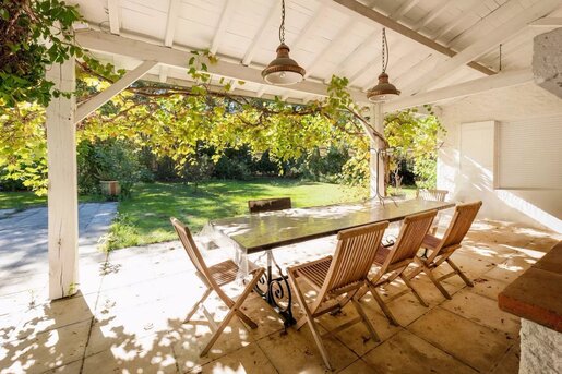 Maison 8 pièces 340 m² · à Blanquefort · 340 m² · 800 000 €