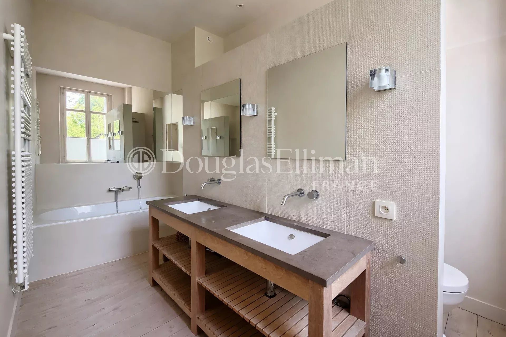 Maison – Bordeaux, Les Pins-Francs, Caudéran - Plus